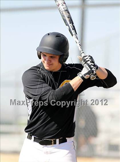 Thumbnail 1 in Crandall vs Rio Vista (Ferris Tournament) photogallery.