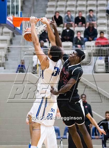 Thumbnail 3 in Plano West vs. Cedar Hill (UIL 6A Regional Quarterfinal Playoff) photogallery.