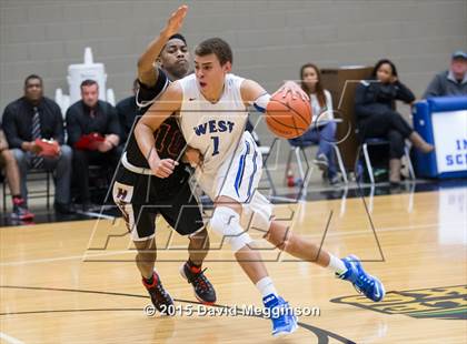 Thumbnail 3 in Plano West vs. Cedar Hill (UIL 6A Regional Quarterfinal Playoff) photogallery.