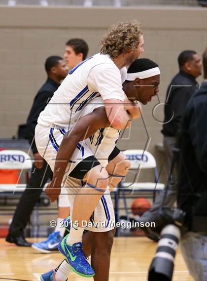 Thumbnail 3 in Plano West vs. Cedar Hill (UIL 6A Regional Quarterfinal Playoff) photogallery.