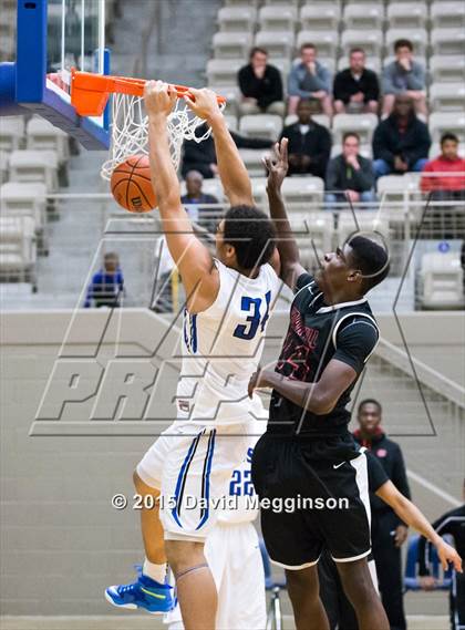 Thumbnail 1 in Plano West vs. Cedar Hill (UIL 6A Regional Quarterfinal Playoff) photogallery.