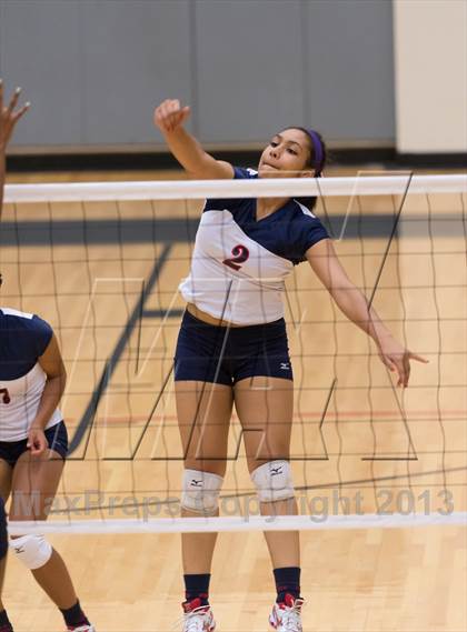 Thumbnail 3 in Madison vs. Roosevelt photogallery.