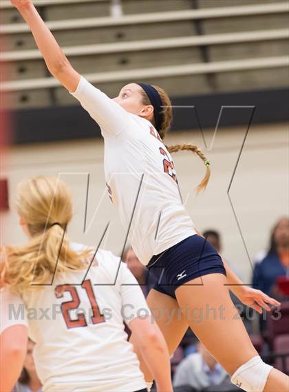 Thumbnail 3 in Madison vs. Roosevelt photogallery.