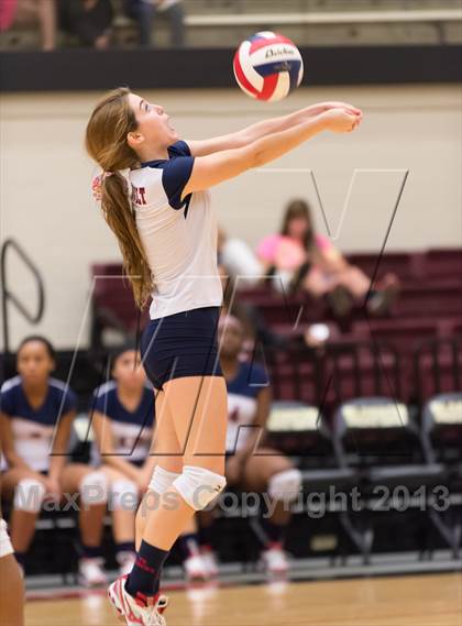 Thumbnail 3 in Madison vs. Roosevelt photogallery.