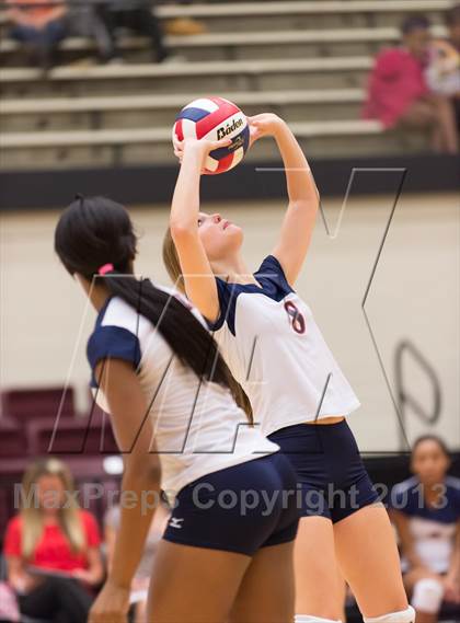 Thumbnail 3 in Madison vs. Roosevelt photogallery.