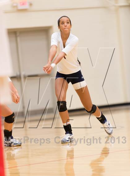 Thumbnail 2 in Madison vs. Roosevelt photogallery.