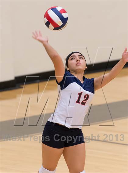 Thumbnail 2 in Madison vs. Roosevelt photogallery.