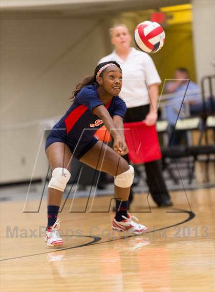 Thumbnail 2 in Madison vs. Roosevelt photogallery.