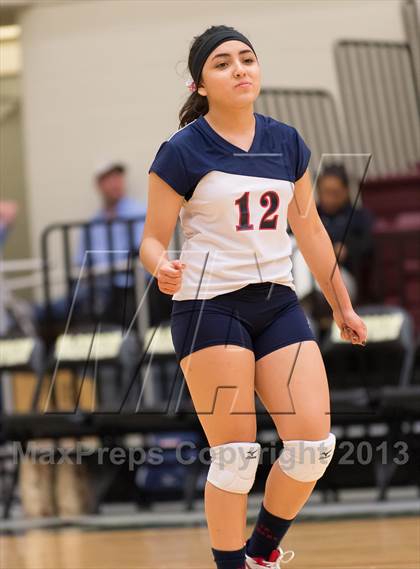 Thumbnail 3 in Madison vs. Roosevelt photogallery.