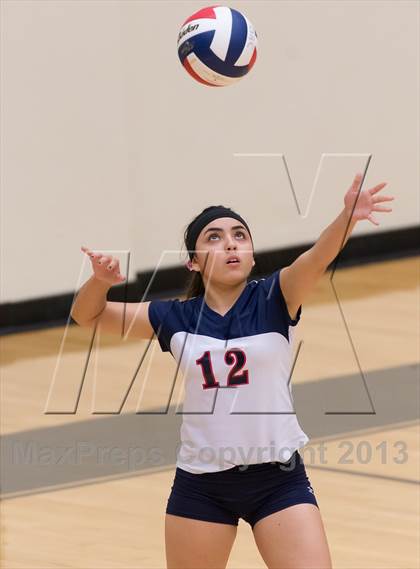 Thumbnail 3 in Madison vs. Roosevelt photogallery.