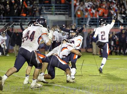Thumbnail 2 in Serra vs. Chaminade (CIF SS Western Division Final) photogallery.