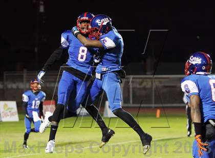 Thumbnail 2 in Serra vs. Chaminade (CIF SS Western Division Final) photogallery.