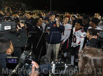 Thumbnail 3 in Serra vs. Chaminade (CIF SS Western Division Final) photogallery.