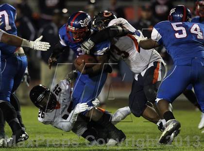 Thumbnail 2 in Serra vs. Chaminade (CIF SS Western Division Final) photogallery.