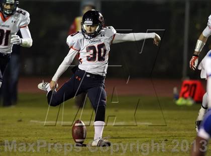 Thumbnail 3 in Serra vs. Chaminade (CIF SS Western Division Final) photogallery.