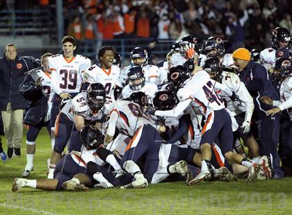Thumbnail 1 in Serra vs. Chaminade (CIF SS Western Division Final) photogallery.