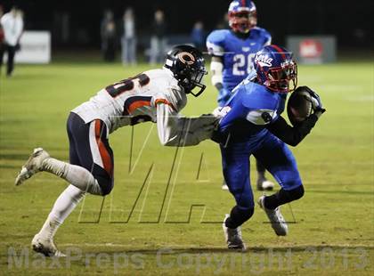 Thumbnail 3 in Serra vs. Chaminade (CIF SS Western Division Final) photogallery.