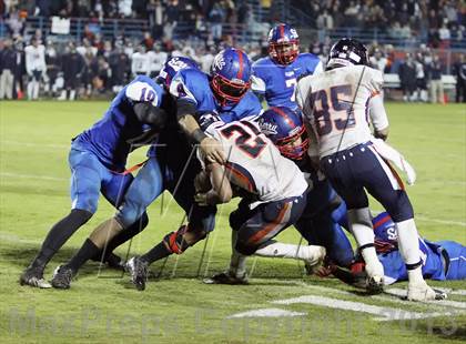 Thumbnail 3 in Serra vs. Chaminade (CIF SS Western Division Final) photogallery.