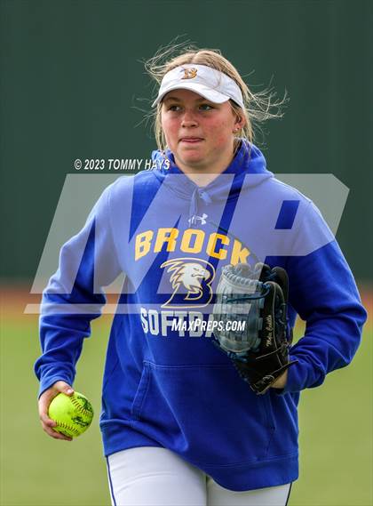 Thumbnail 2 in Comanche @ Brock photogallery.