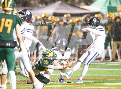 Thumbnail 3 in Marin Catholic @ San Ramon Valley (CIF D2-A NorCal Championship) photogallery.