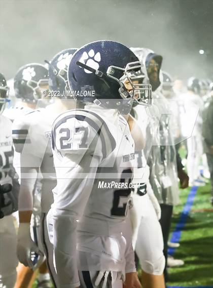Thumbnail 3 in Marin Catholic @ San Ramon Valley (CIF D2-A NorCal Championship) photogallery.