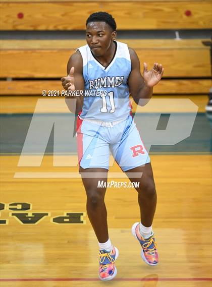 Thumbnail 3 in Archbishop Rummel vs Northlake Christian (Country Day Classic) photogallery.