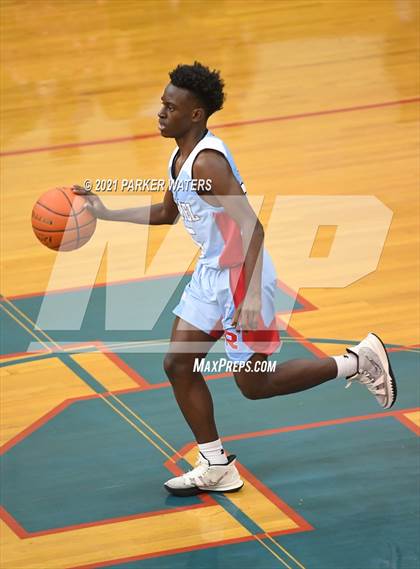 Thumbnail 3 in Archbishop Rummel vs Northlake Christian (Country Day Classic) photogallery.