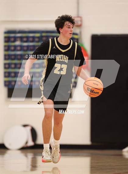 Thumbnail 1 in Monarch @ Eaglecrest photogallery.