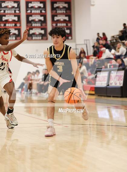 Thumbnail 3 in Monarch @ Eaglecrest photogallery.