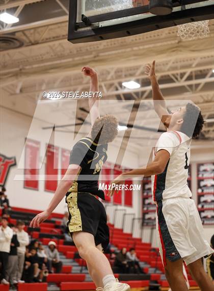 Thumbnail 1 in Monarch @ Eaglecrest photogallery.