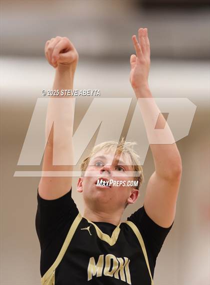 Thumbnail 3 in Monarch @ Eaglecrest photogallery.