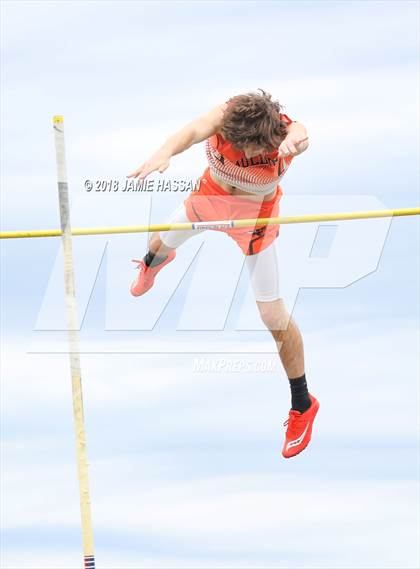Thumbnail 3 in Bob Jenkins SCTCCCA Coaches Classic (Pole Vault) photogallery.