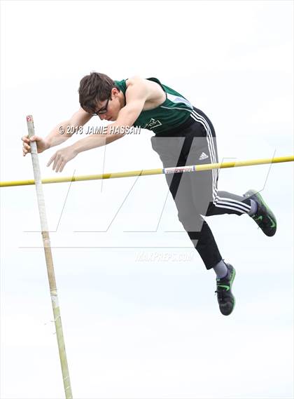 Thumbnail 3 in Bob Jenkins SCTCCCA Coaches Classic (Pole Vault) photogallery.