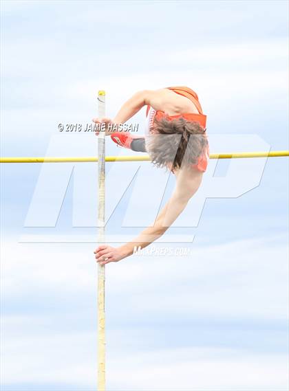Thumbnail 1 in Bob Jenkins SCTCCCA Coaches Classic (Pole Vault) photogallery.