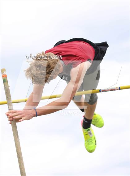 Thumbnail 1 in Bob Jenkins SCTCCCA Coaches Classic (Pole Vault) photogallery.