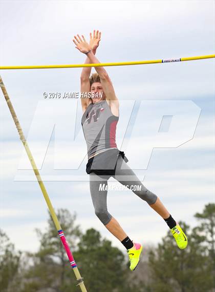 Thumbnail 2 in Bob Jenkins SCTCCCA Coaches Classic (Pole Vault) photogallery.
