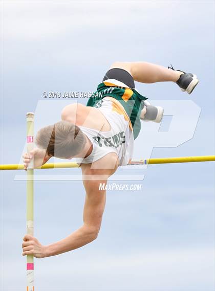 Thumbnail 3 in Bob Jenkins SCTCCCA Coaches Classic (Pole Vault) photogallery.