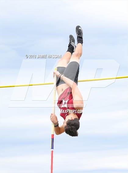 Thumbnail 3 in Bob Jenkins SCTCCCA Coaches Classic (Pole Vault) photogallery.