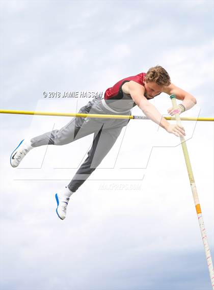 Thumbnail 3 in Bob Jenkins SCTCCCA Coaches Classic (Pole Vault) photogallery.