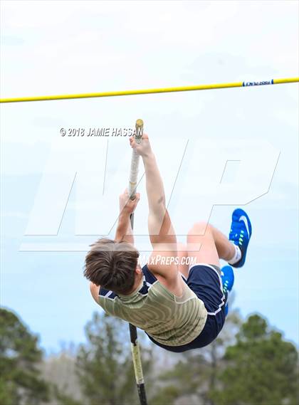 Thumbnail 3 in Bob Jenkins SCTCCCA Coaches Classic (Pole Vault) photogallery.