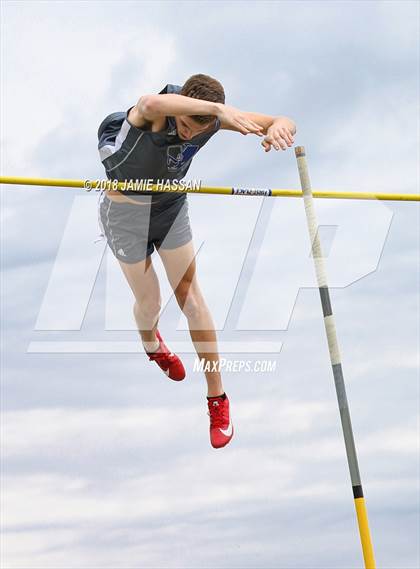 Thumbnail 2 in Bob Jenkins SCTCCCA Coaches Classic (Pole Vault) photogallery.