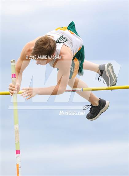 Thumbnail 1 in Bob Jenkins SCTCCCA Coaches Classic (Pole Vault) photogallery.