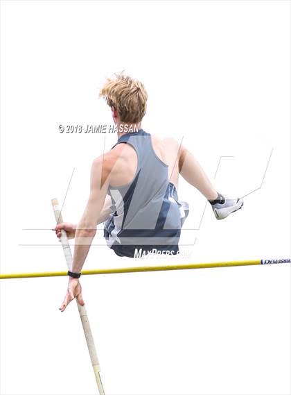Thumbnail 3 in Bob Jenkins SCTCCCA Coaches Classic (Pole Vault) photogallery.