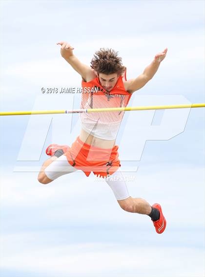 Thumbnail 1 in Bob Jenkins SCTCCCA Coaches Classic (Pole Vault) photogallery.