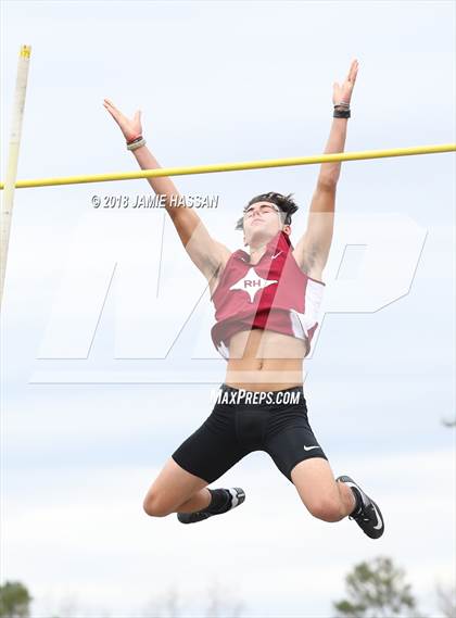 Thumbnail 1 in Bob Jenkins SCTCCCA Coaches Classic (Pole Vault) photogallery.