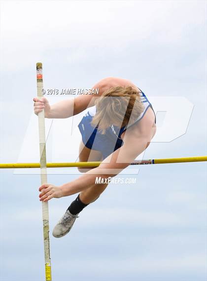 Thumbnail 2 in Bob Jenkins SCTCCCA Coaches Classic (Pole Vault) photogallery.