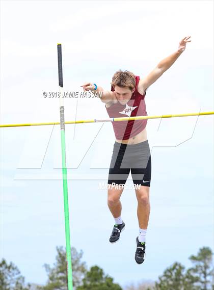 Thumbnail 2 in Bob Jenkins SCTCCCA Coaches Classic (Pole Vault) photogallery.