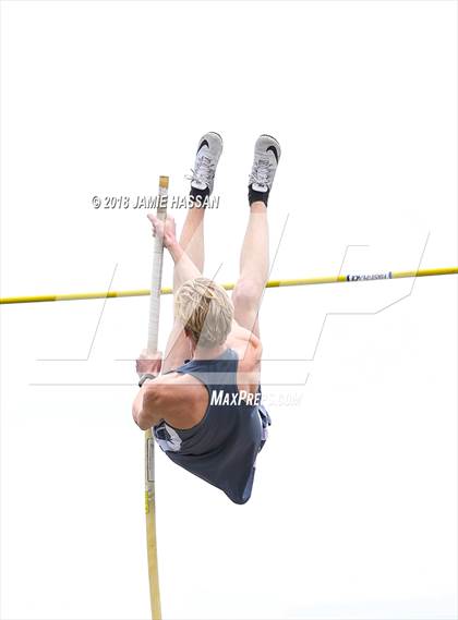 Thumbnail 2 in Bob Jenkins SCTCCCA Coaches Classic (Pole Vault) photogallery.