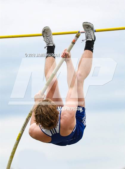 Thumbnail 3 in Bob Jenkins SCTCCCA Coaches Classic (Pole Vault) photogallery.