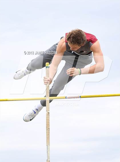 Thumbnail 2 in Bob Jenkins SCTCCCA Coaches Classic (Pole Vault) photogallery.